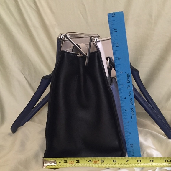 Express woman’s handbag - Picture 6 of 8